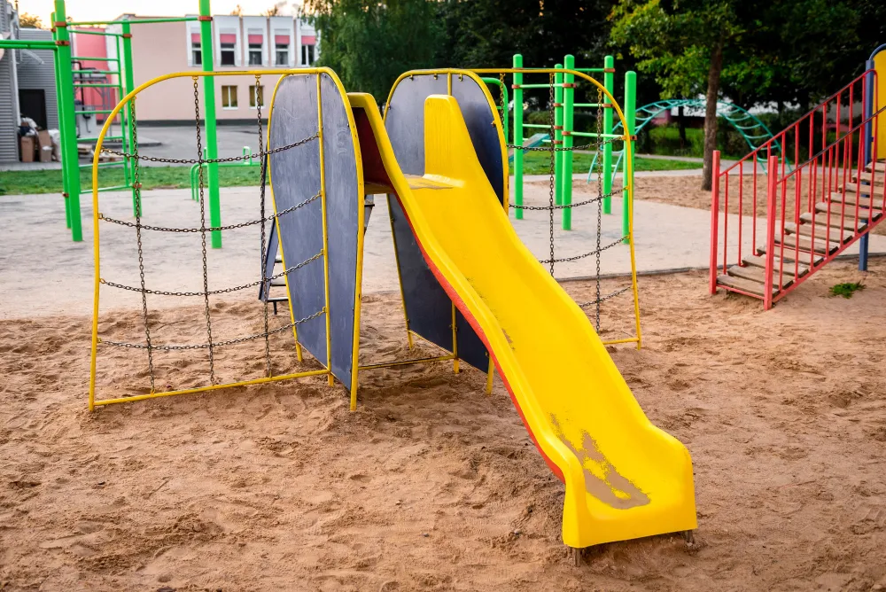 Descontaminação e Higienização de Quadras de Areia, Parquinhos
